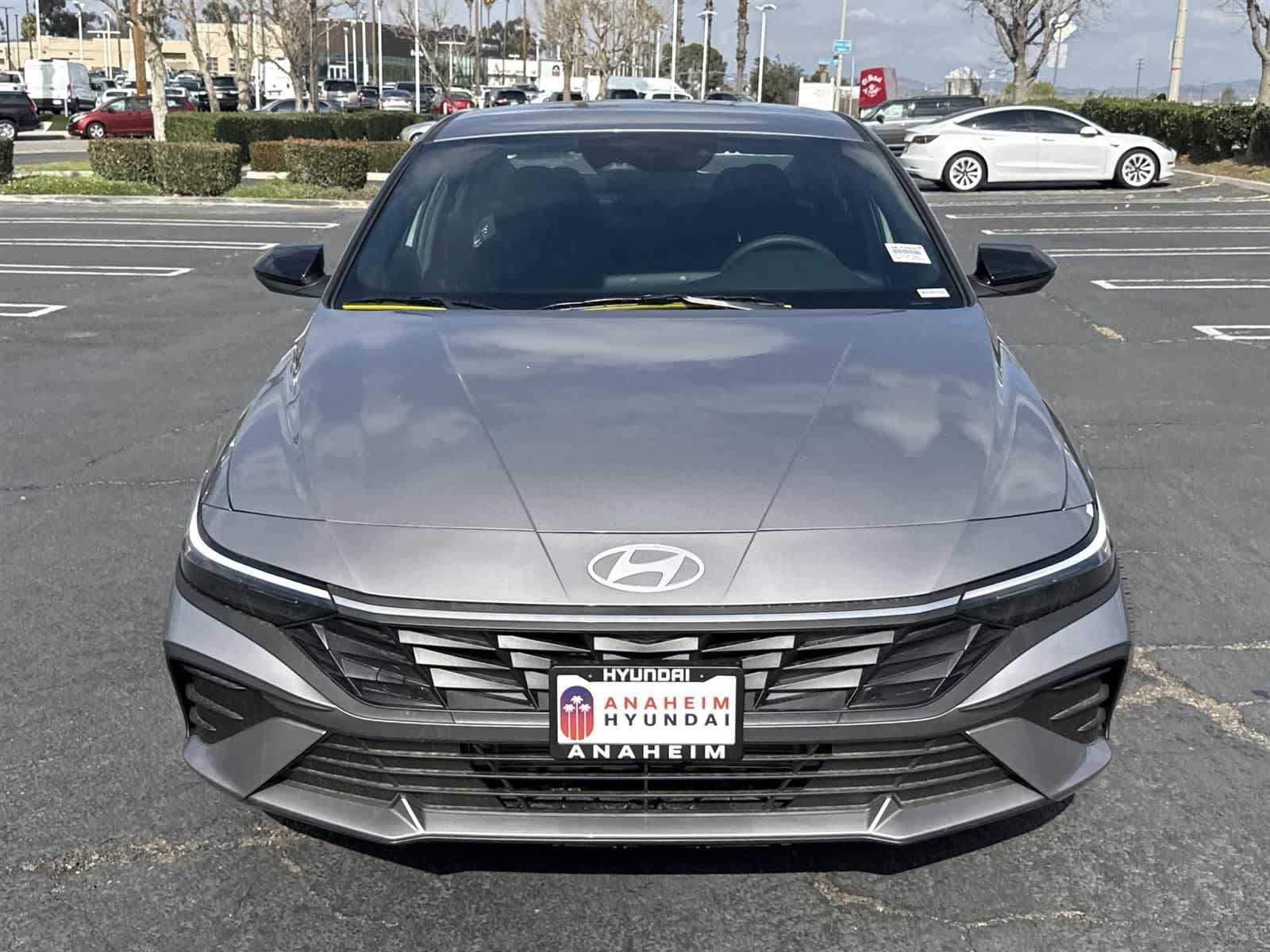 Thumbnail: 2025 Hyundai Elantra - 8