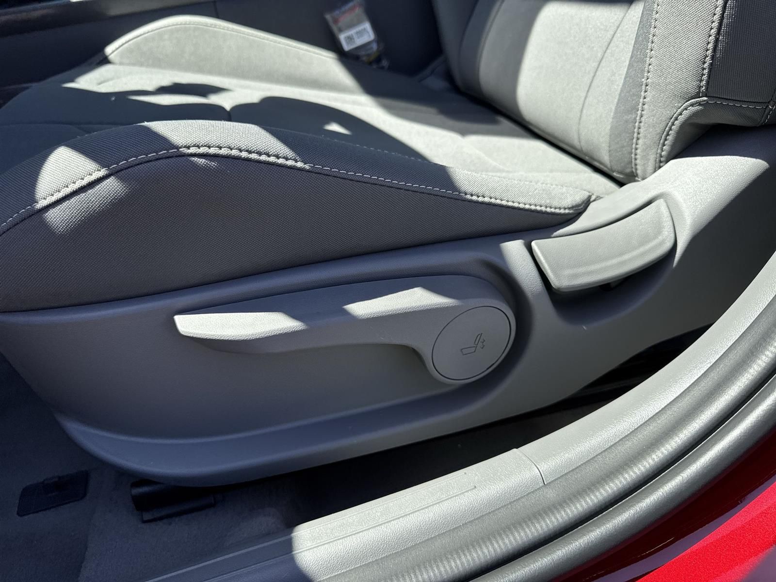 Thumbnail: 2025 Hyundai Elantra - 28