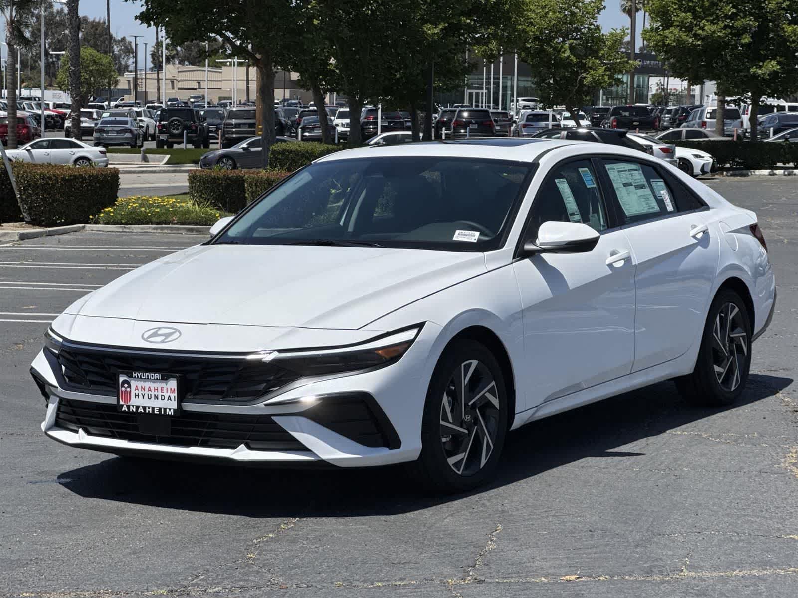 Thumbnail: 2025 Hyundai Elantra - 6