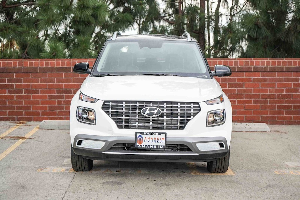 New 2026 Hyundai Venue SEL w/Two-Tone Roof SUV