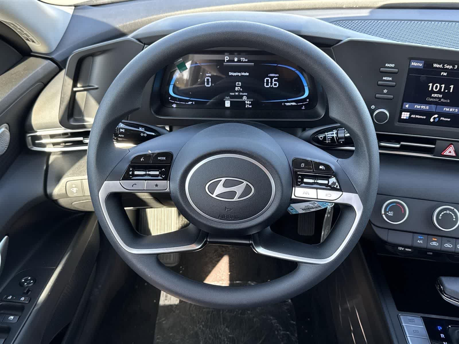 Thumbnail: 2025 Hyundai Elantra - 10