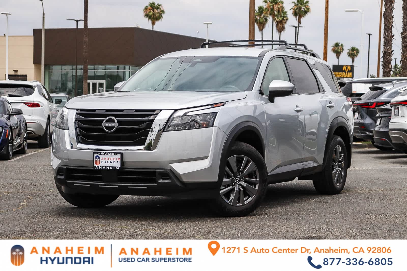 2023 Nissan Pathfinder SV 2WD's photo