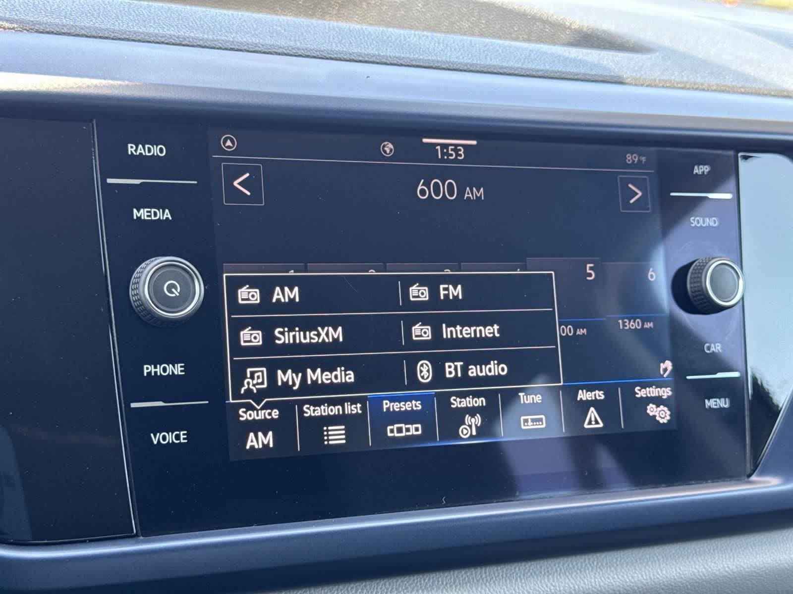 Thumbnail: 2022 Volkswagen Taos - 15