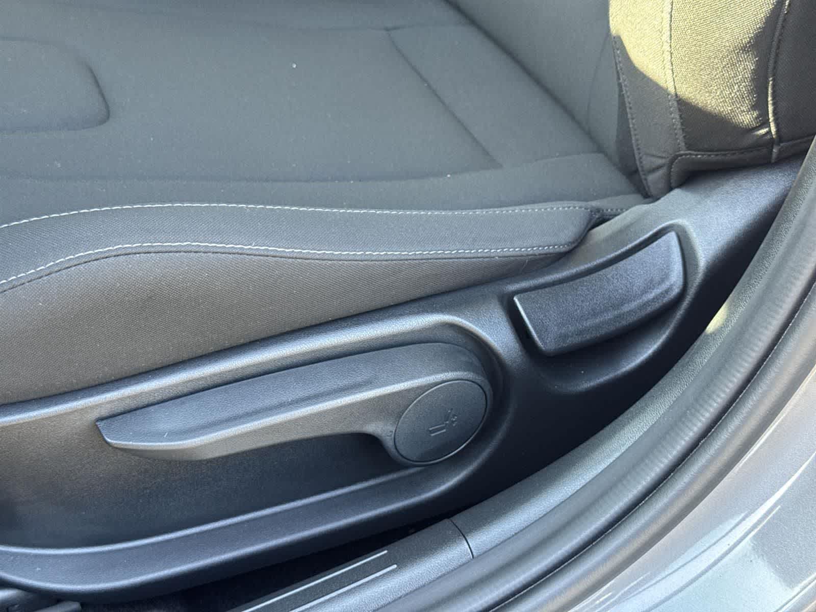 Thumbnail: 2025 Hyundai Elantra - 23