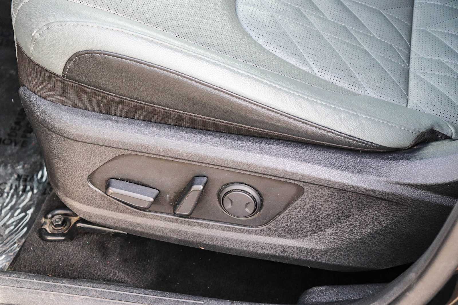 Thumbnail: 2023 Kia Sportage - 23