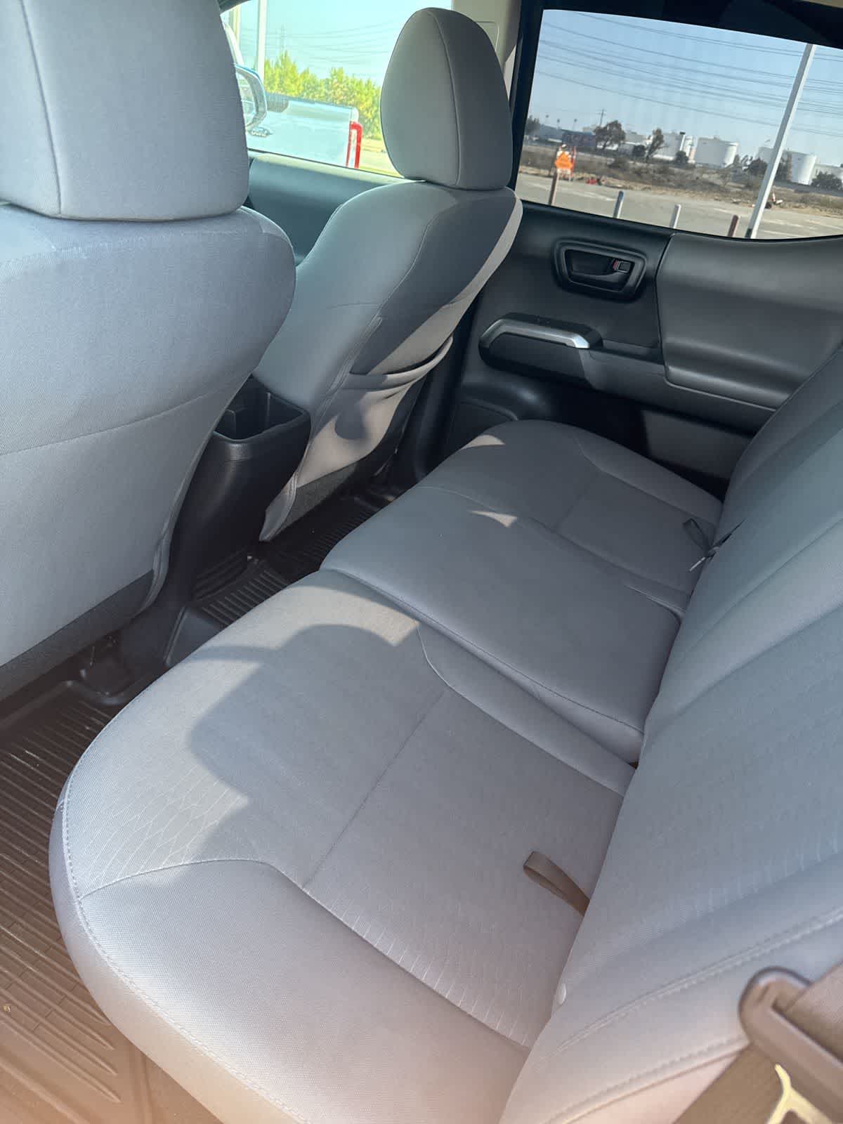 Thumbnail: 2018 Toyota Tacoma - 9