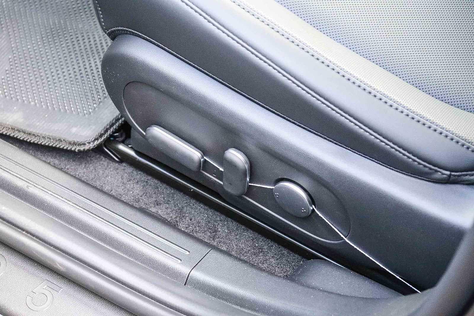 Thumbnail: 2026 Hyundai Ioniq 5 - 22