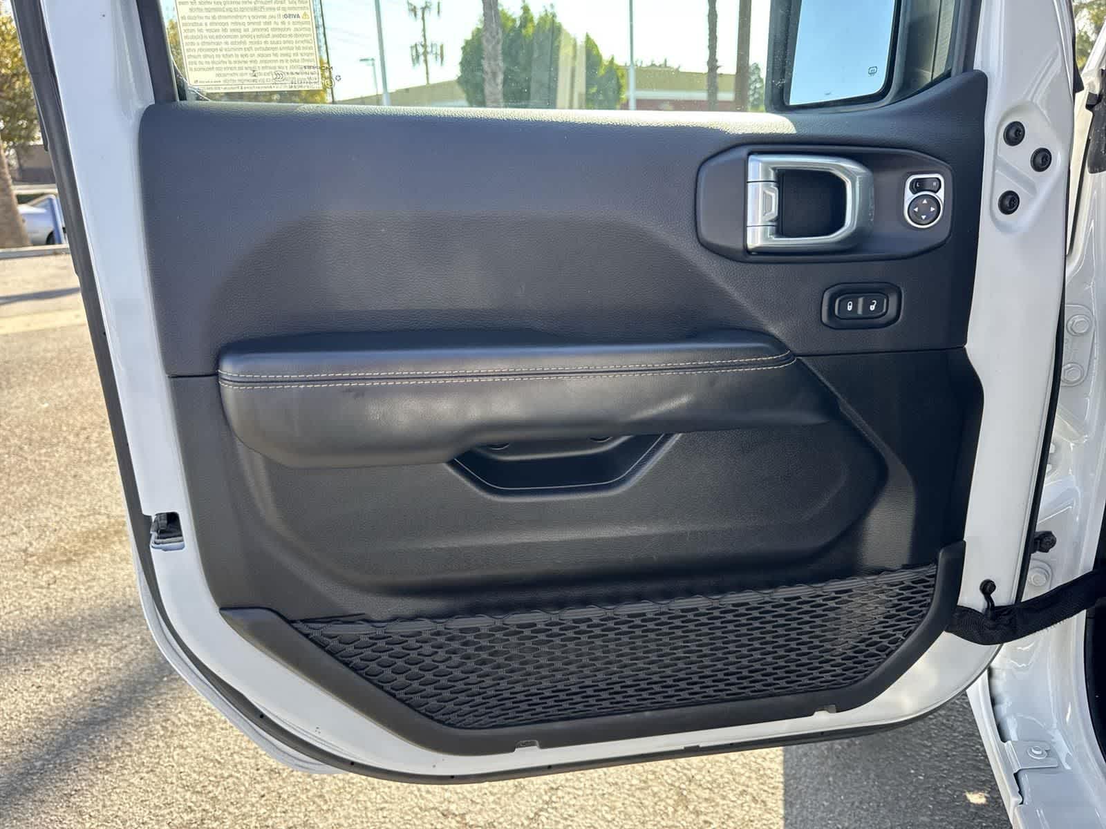 Thumbnail: 2024 Jeep Wrangler - 19