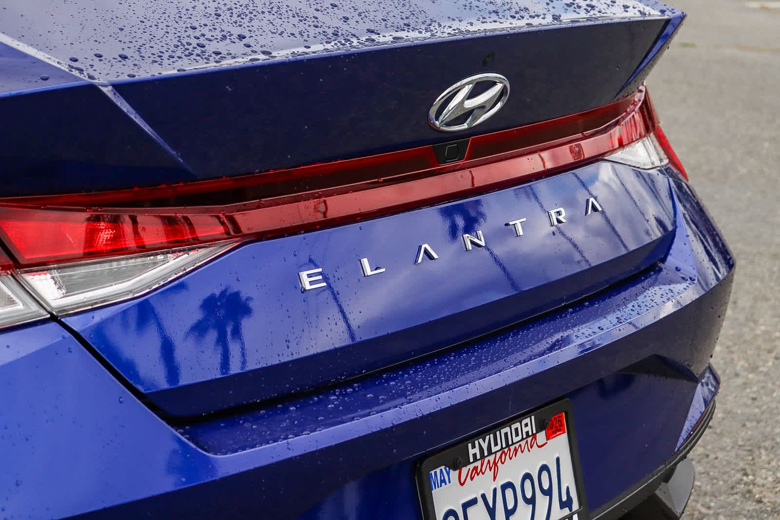 Thumbnail: 2023 Hyundai Elantra - 10