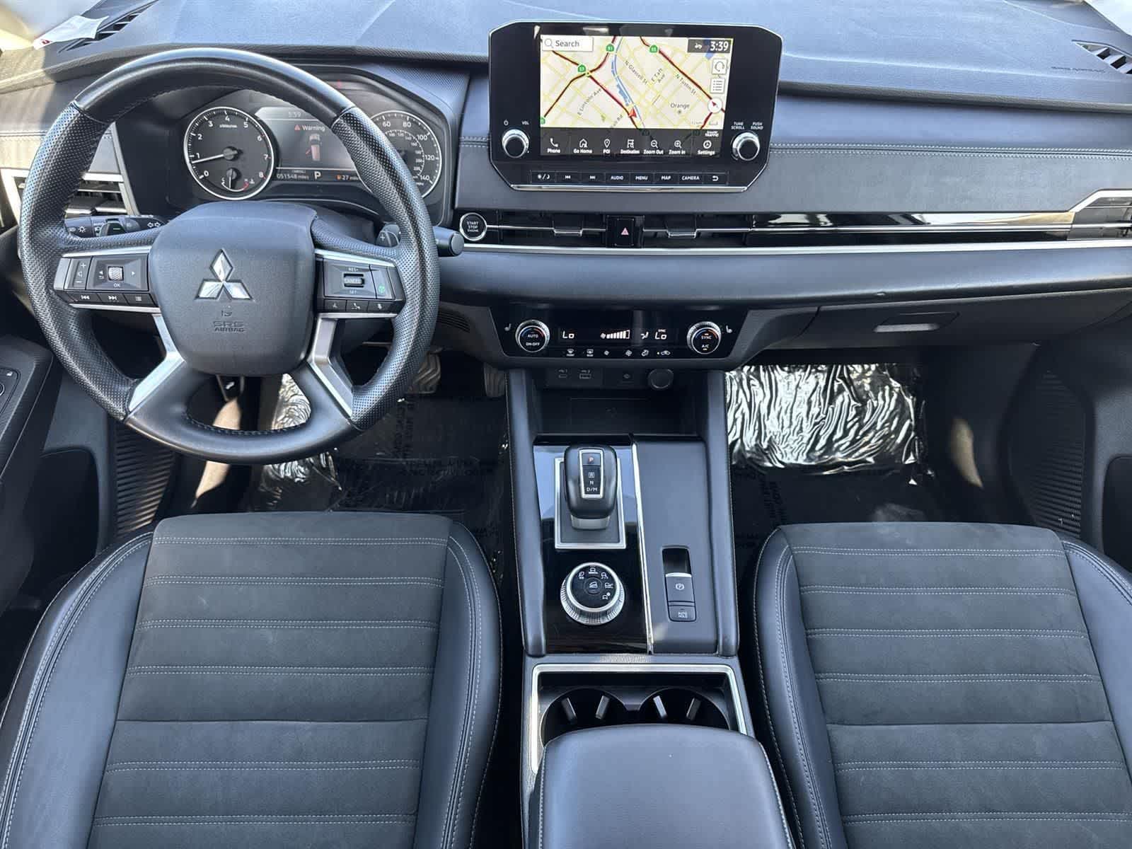 Thumbnail: 2024 Mitsubishi Outlander - 8