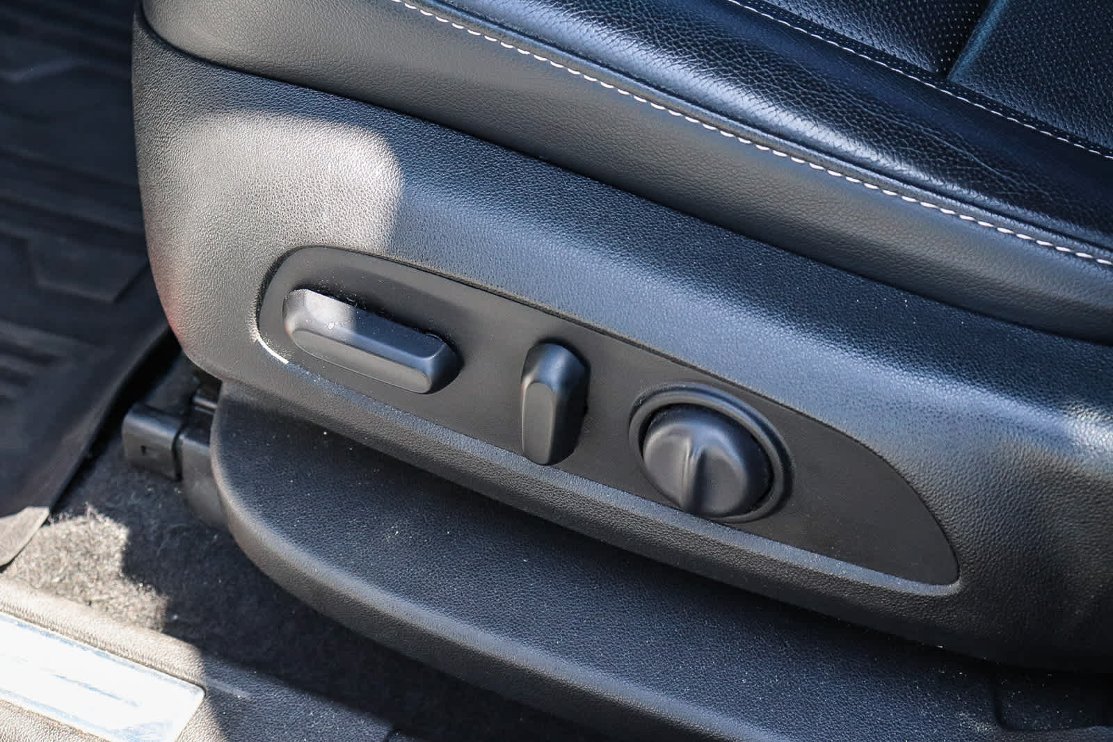 Thumbnail: 2020 GMC Acadia - 27