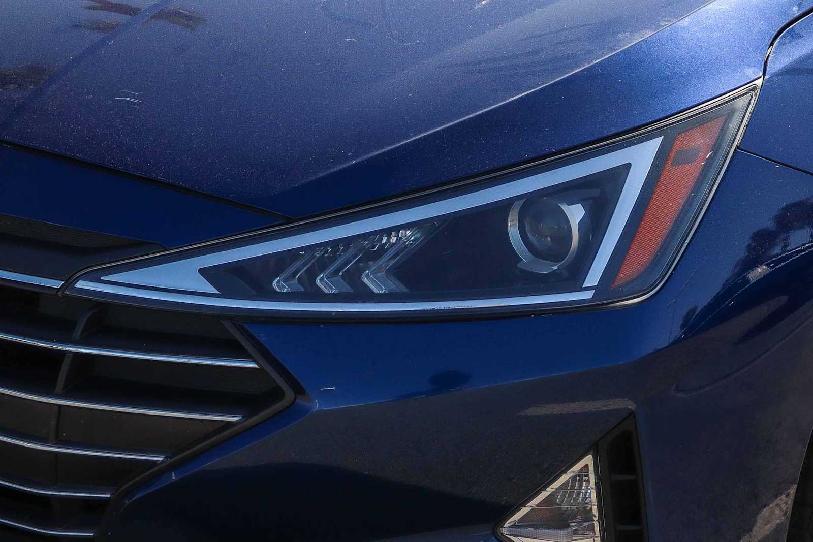 Thumbnail: 2019 Hyundai Elantra - 2