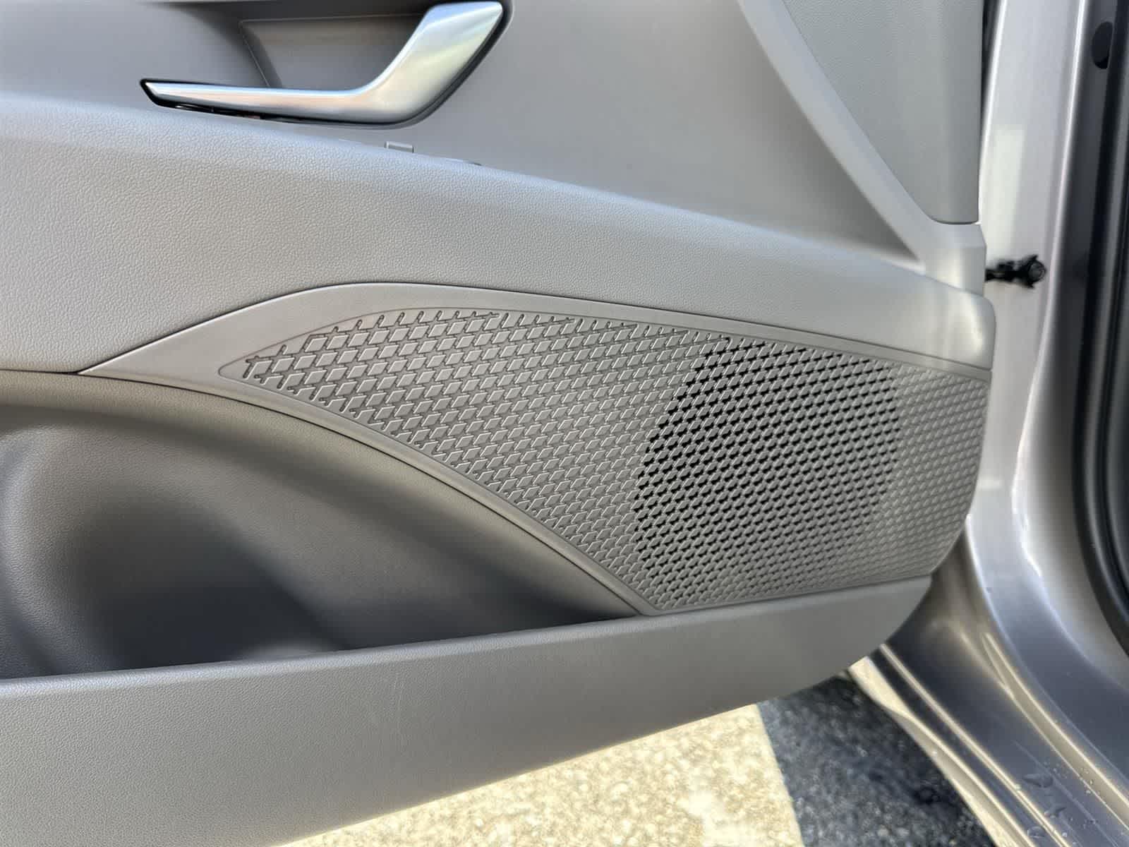 Thumbnail: 2025 Hyundai Elantra - 21