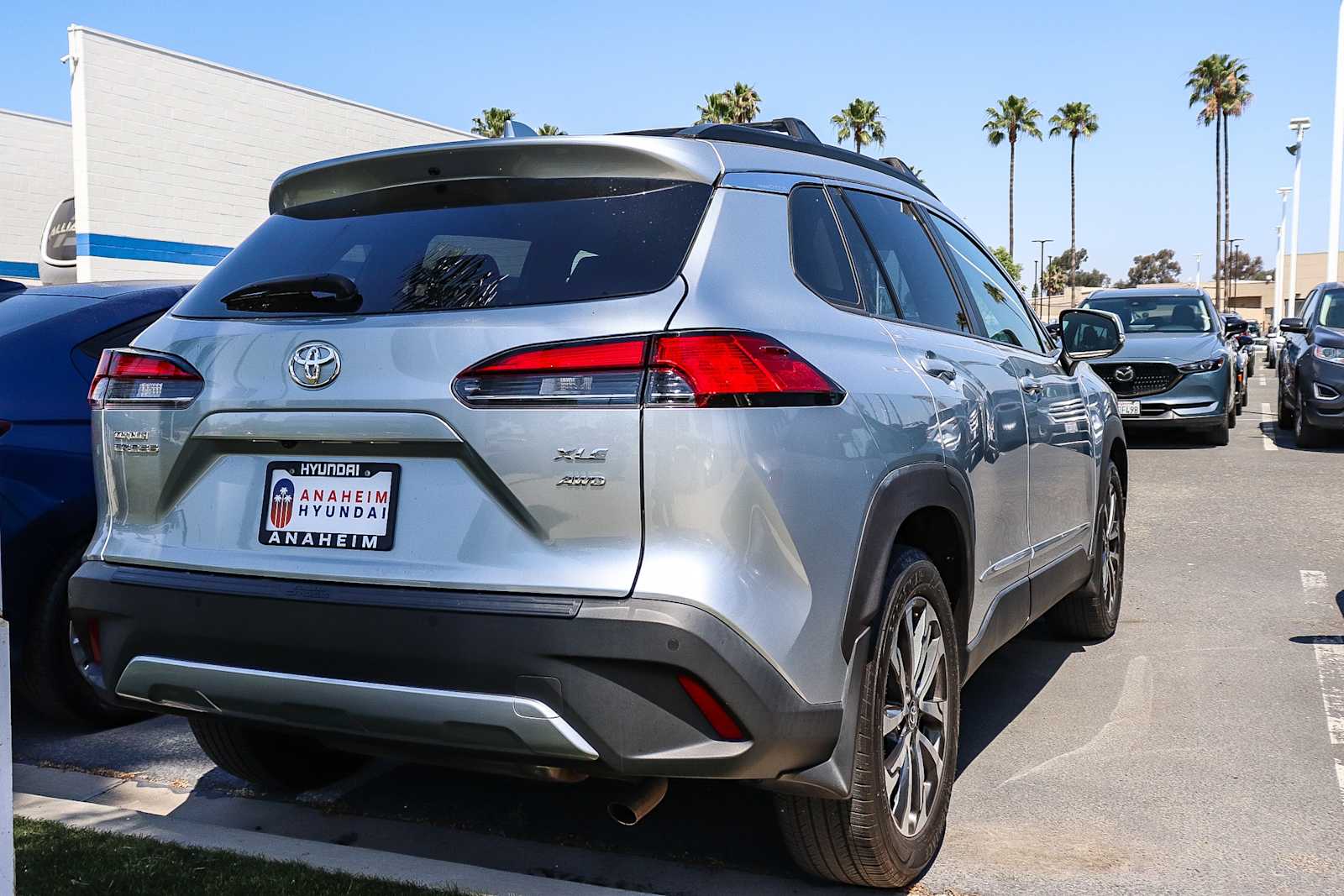 2023 Toyota Corolla Cross XLE photo 5