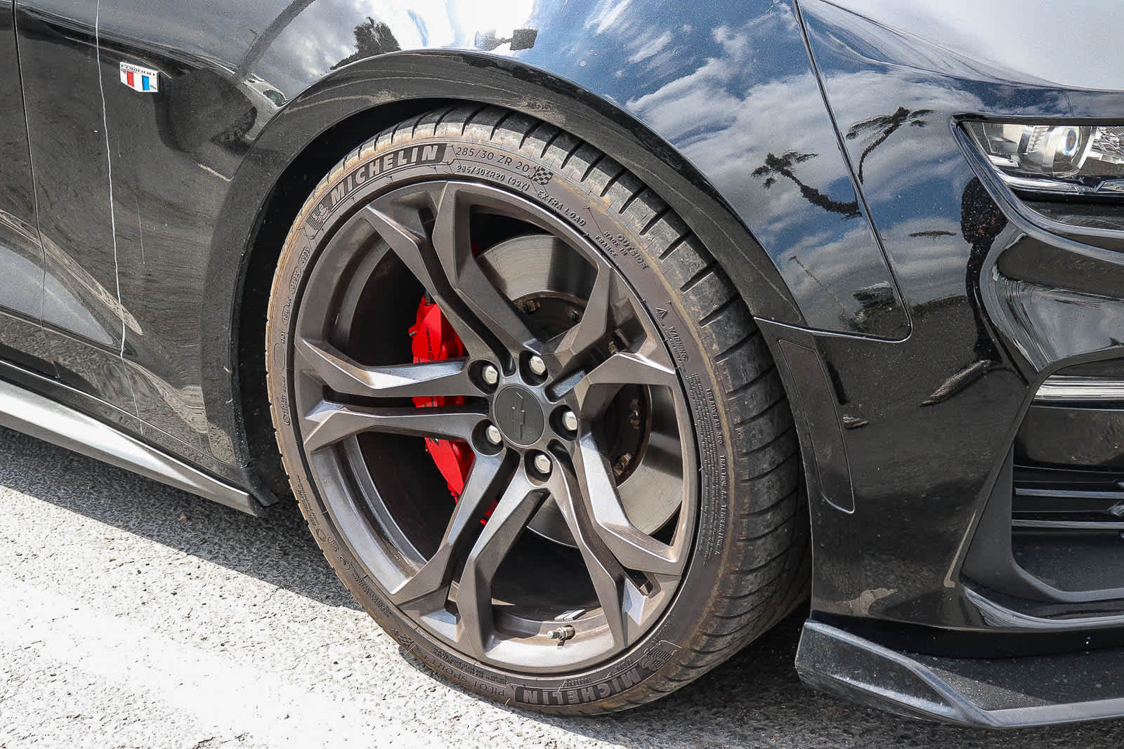 Thumbnail: 2019 Chevrolet Camaro - 4