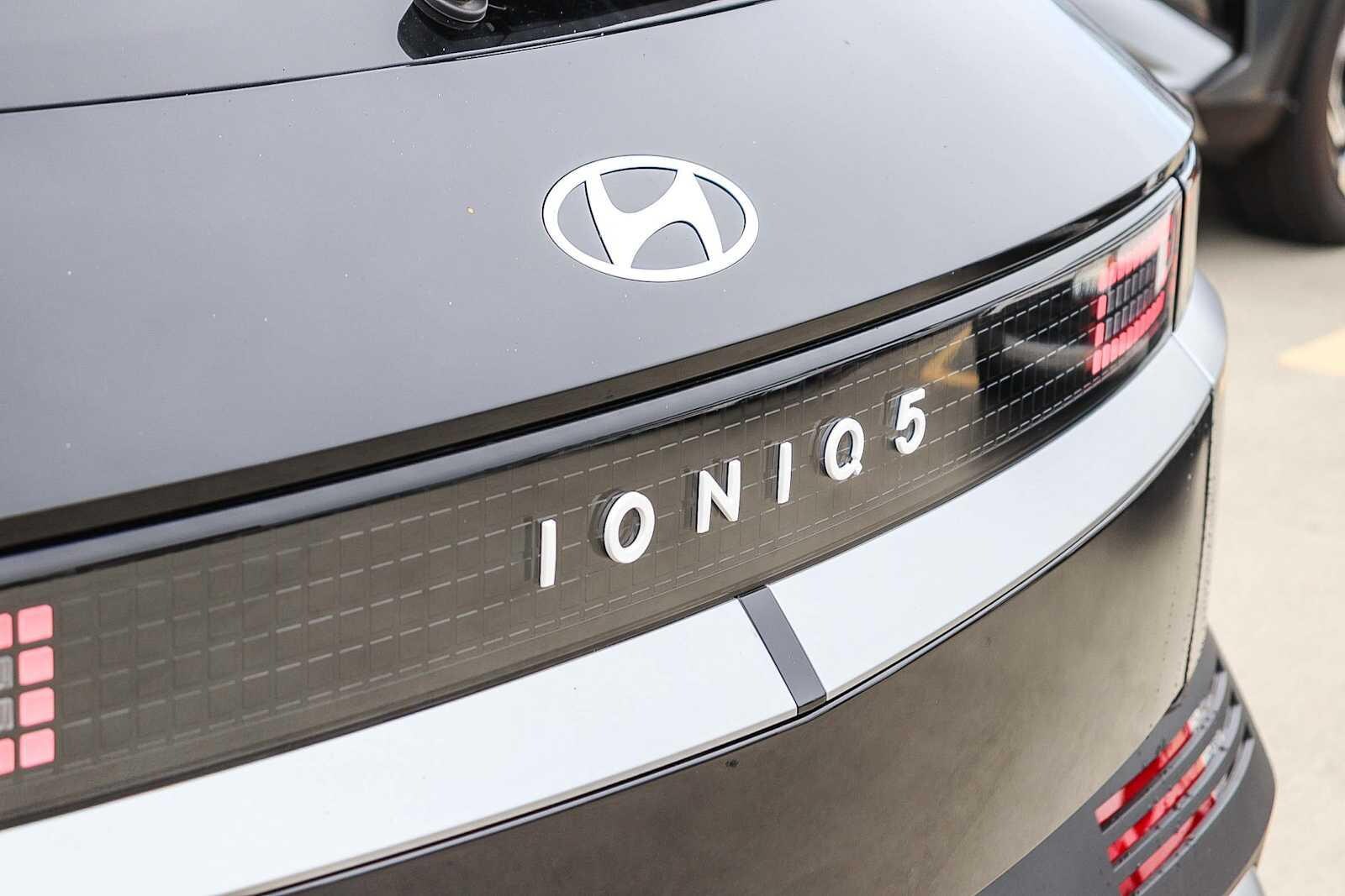 Thumbnail: 2026 Hyundai Ioniq 5 - 10