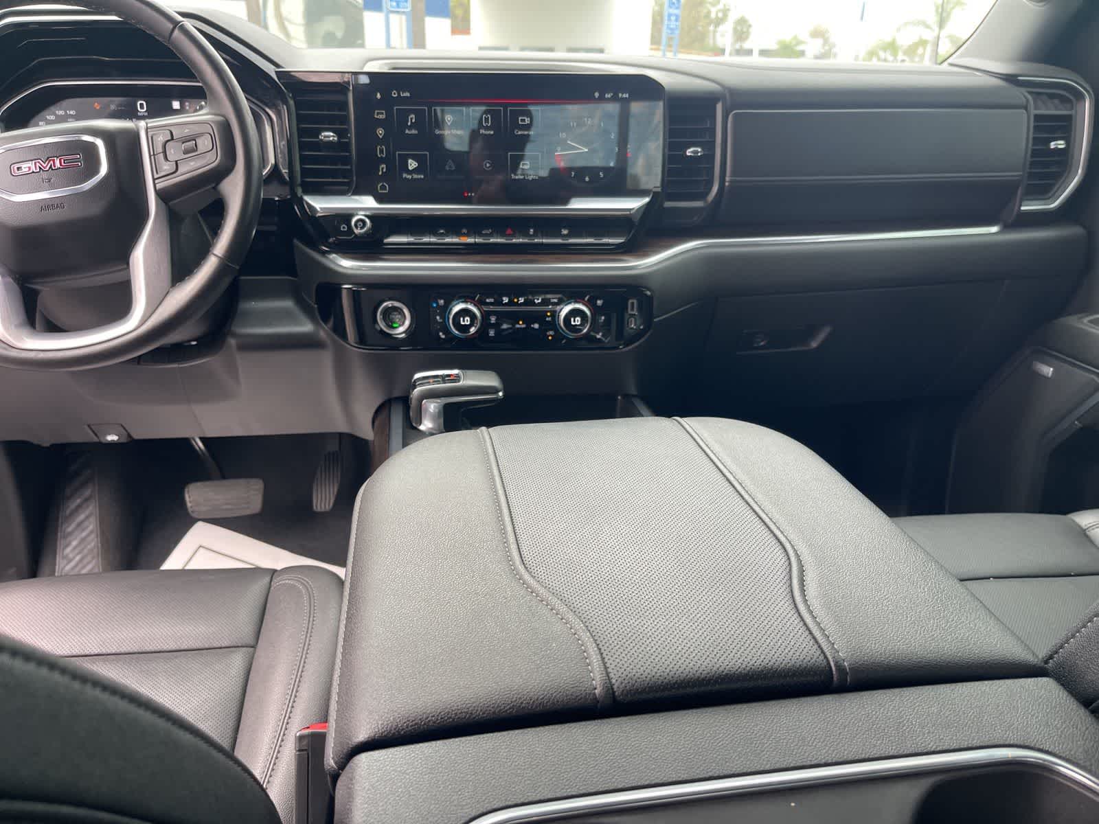 Thumbnail: 2023 GMC Sierra 1500 - 15