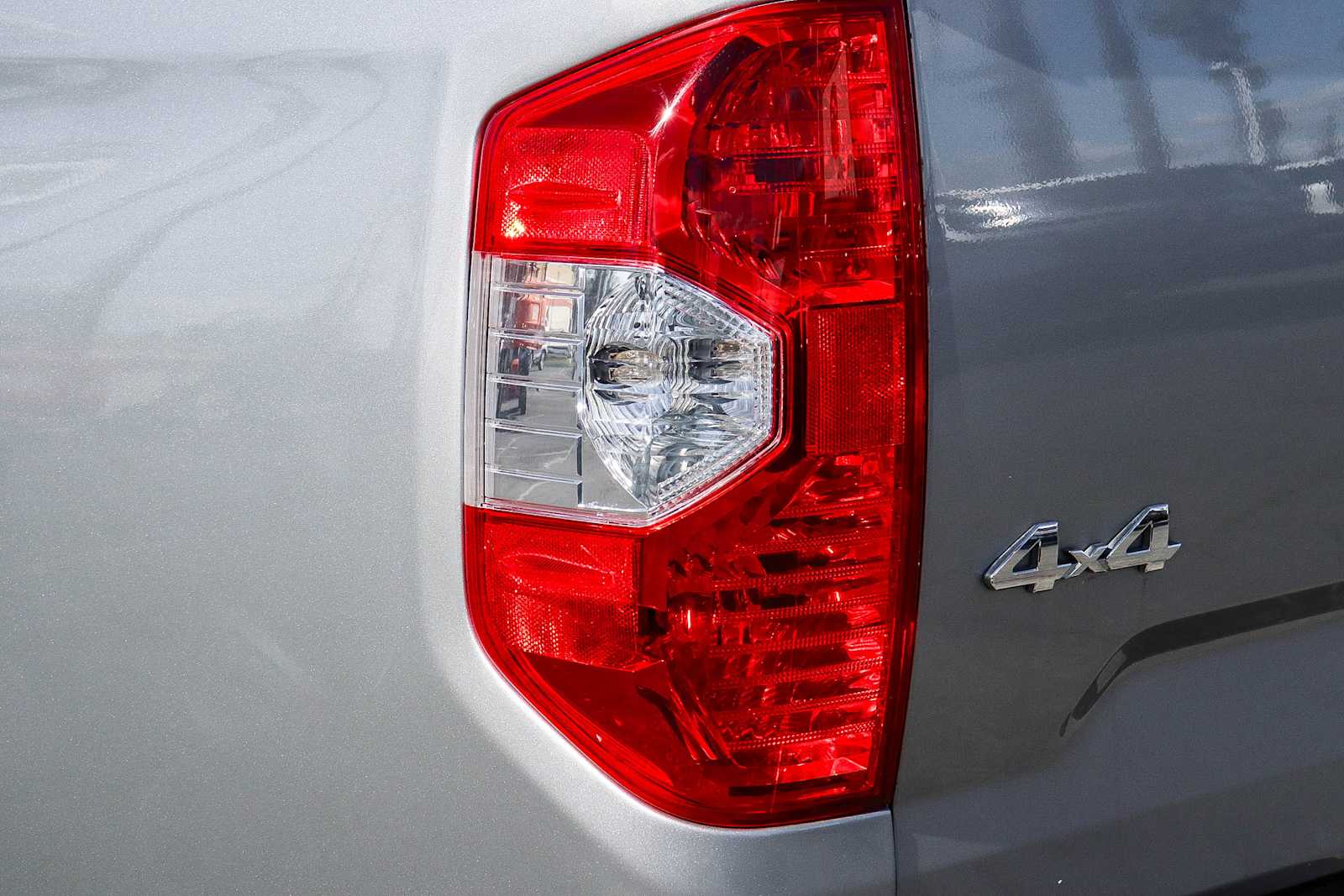 Thumbnail: 2016 Toyota Tundra - 9