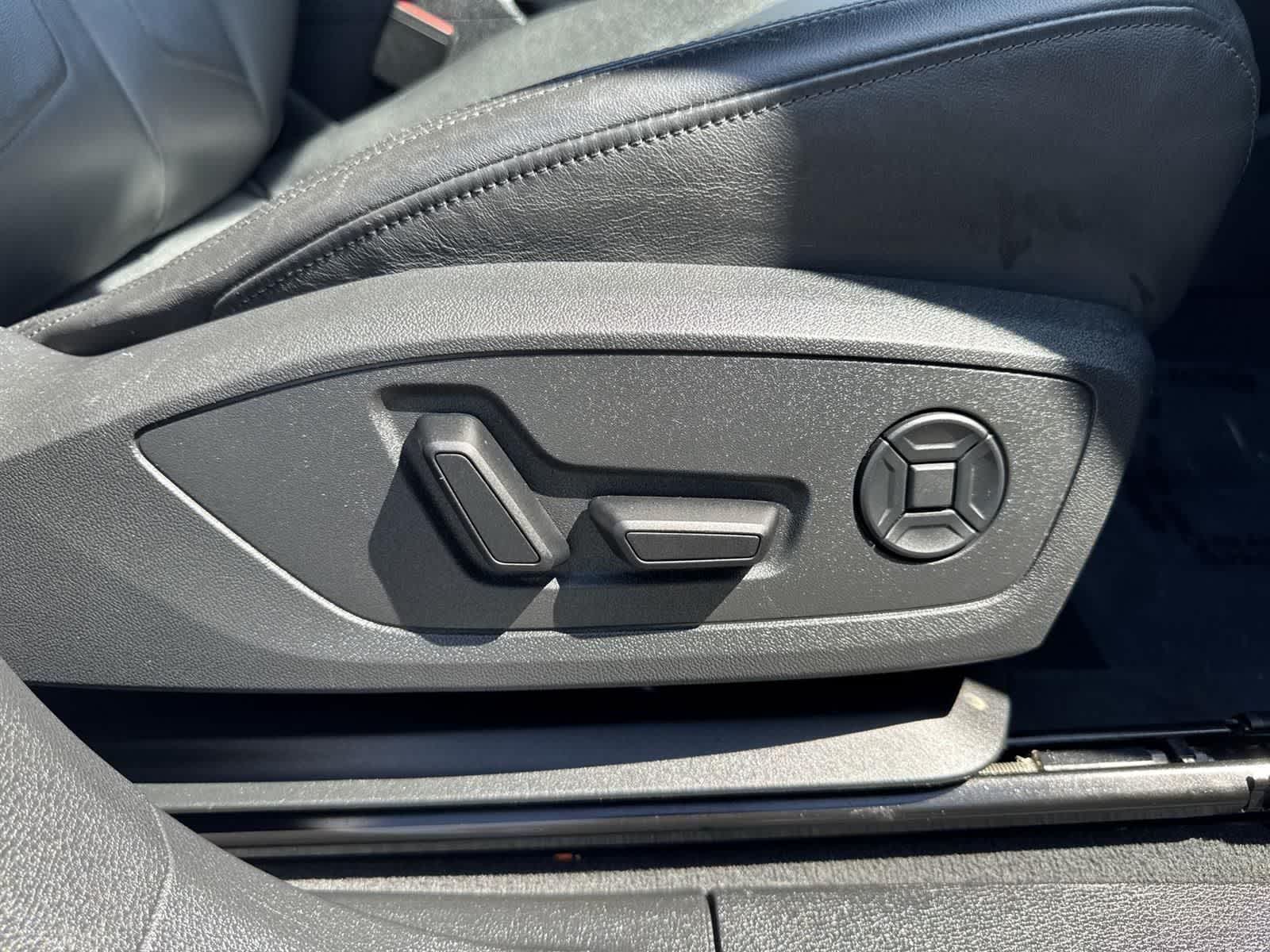 Thumbnail: 2024 Audi Q3 - 40