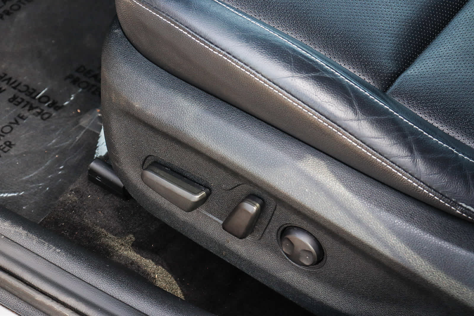 Thumbnail: 2017 Kia Niro - 25