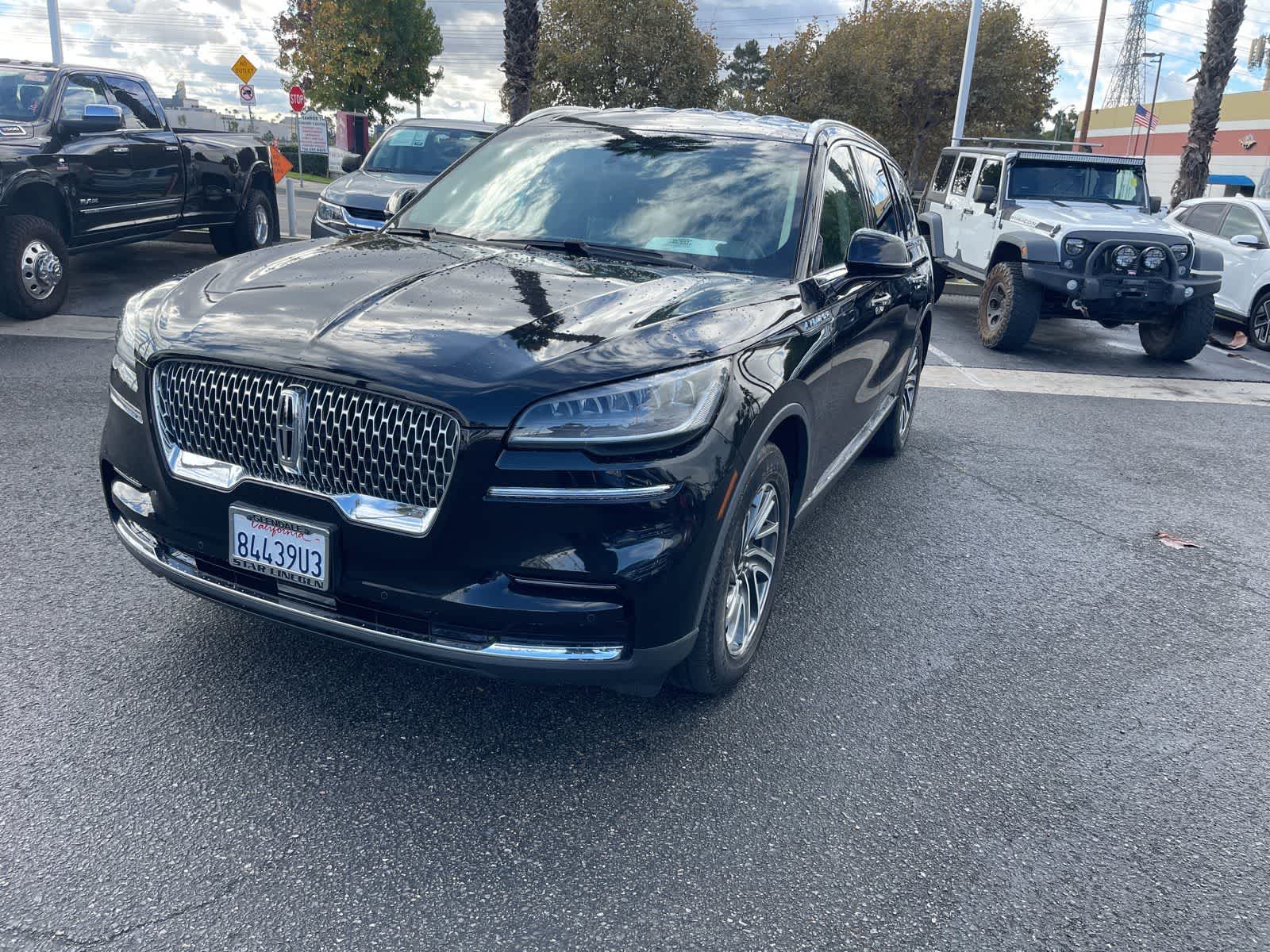 Thumbnail: 2023 Lincoln Aviator - 8