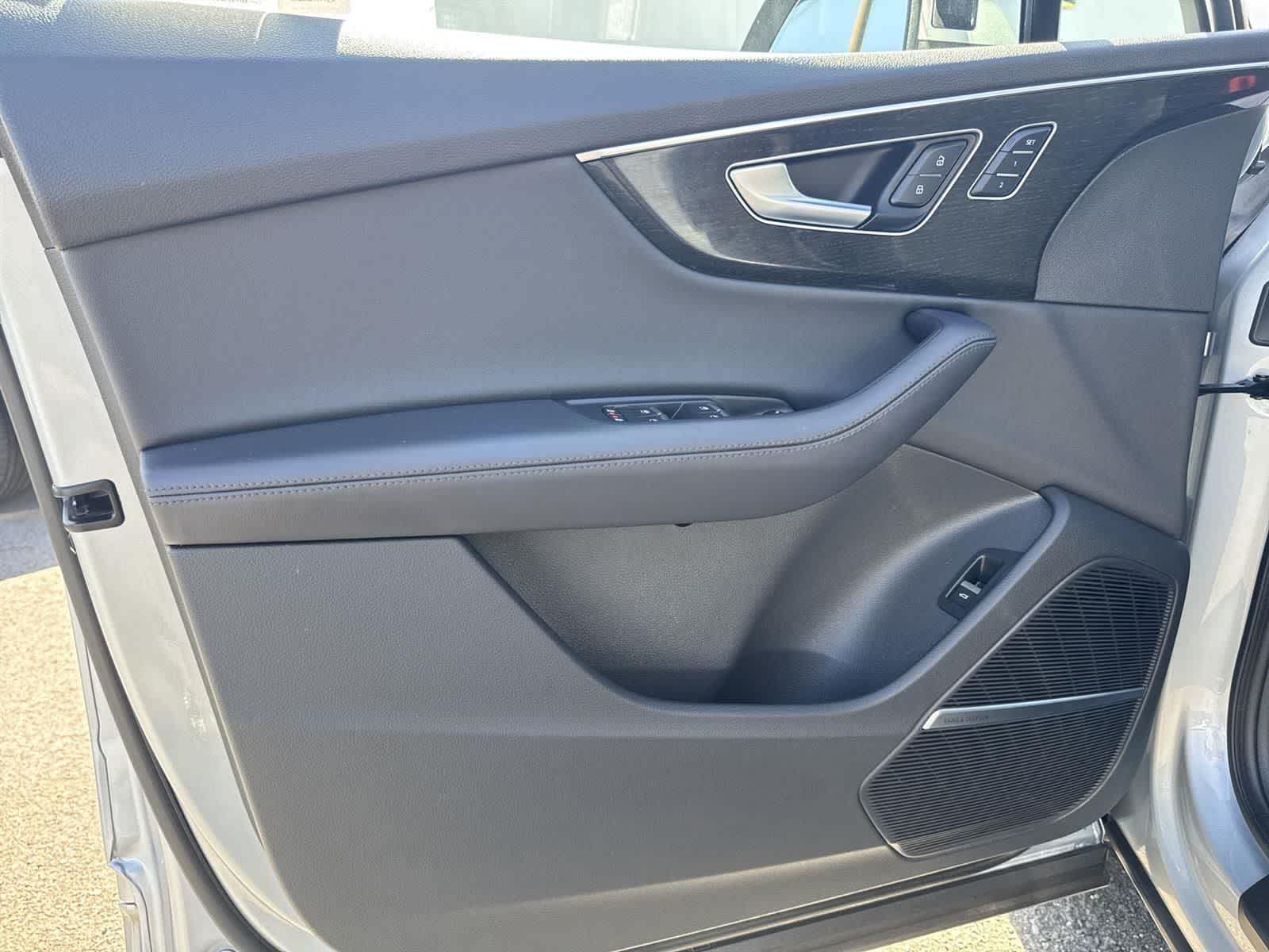 Thumbnail: 2024 Audi Q7 - 21