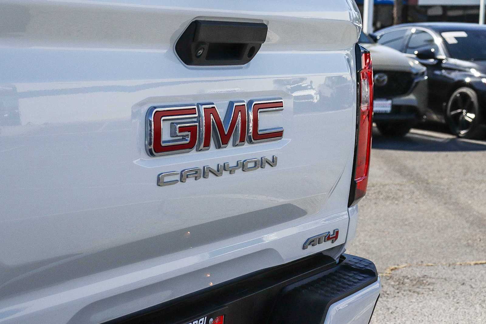Thumbnail: 2023 GMC Canyon - 9