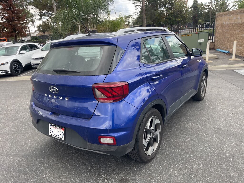 Used 2023 Hyundai Venue Limited SUV
