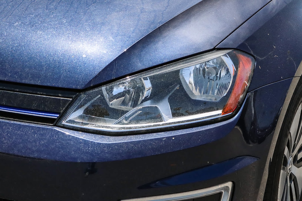 Used 2016 Volkswagen e-Golf SE Sedan