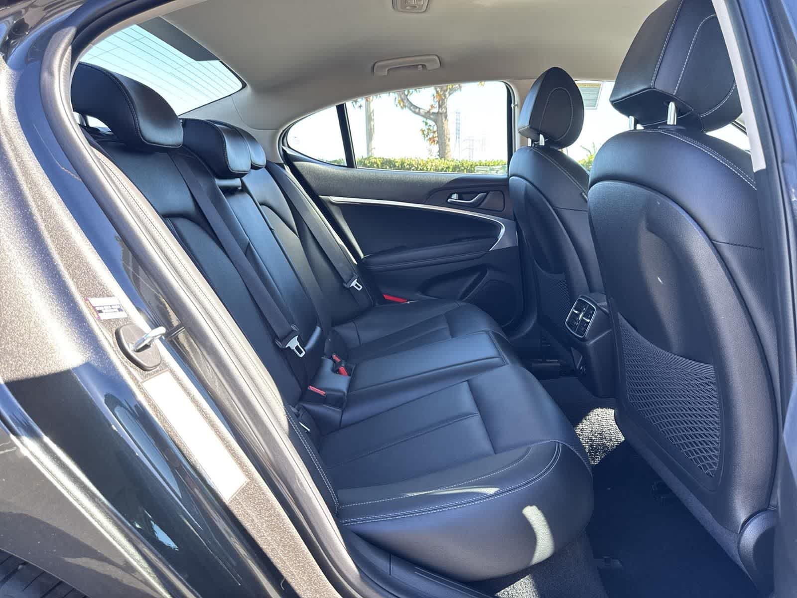 Thumbnail: 2023 Genesis G70 - 36