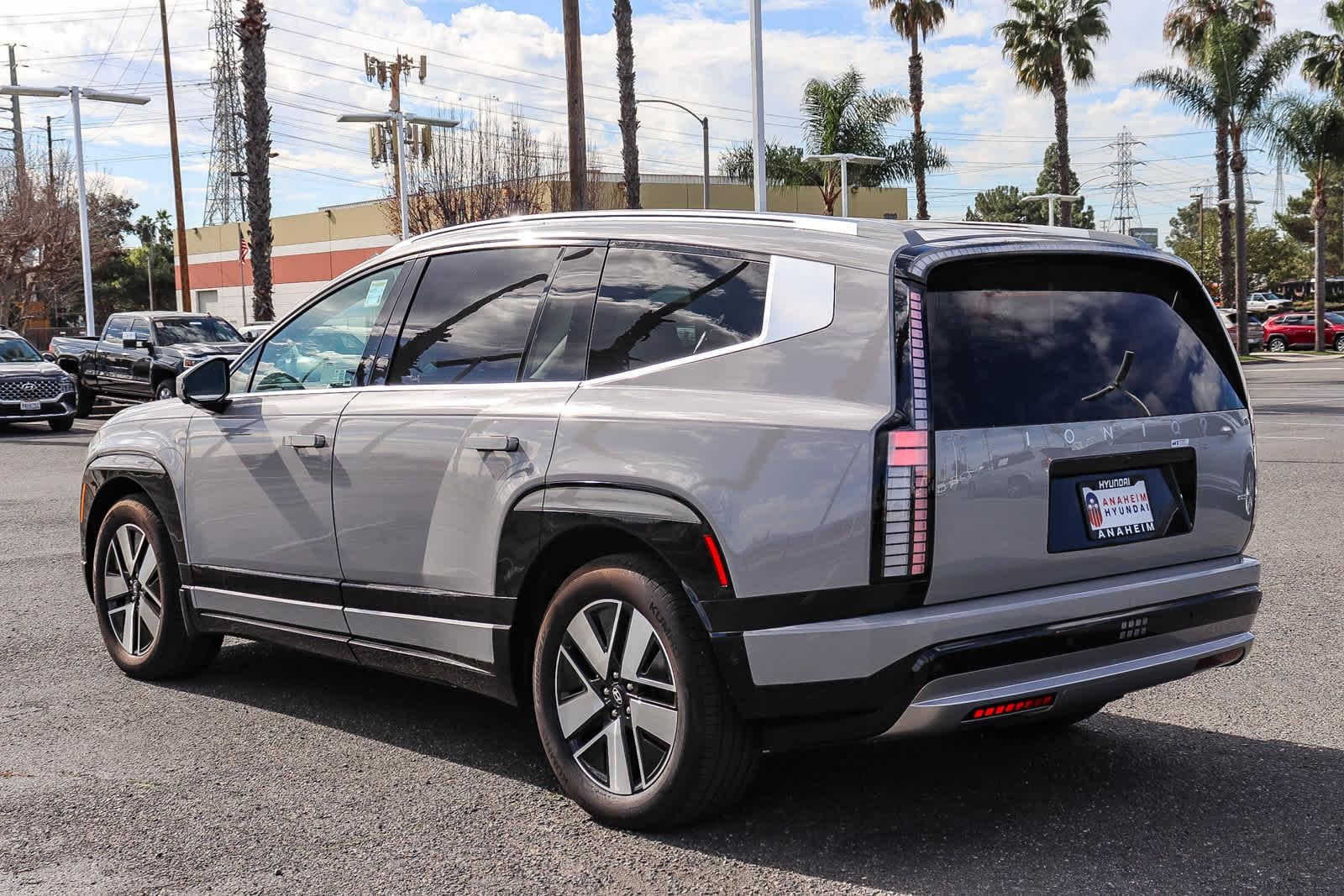 Thumbnail: 2026 Hyundai Ioniq - 10