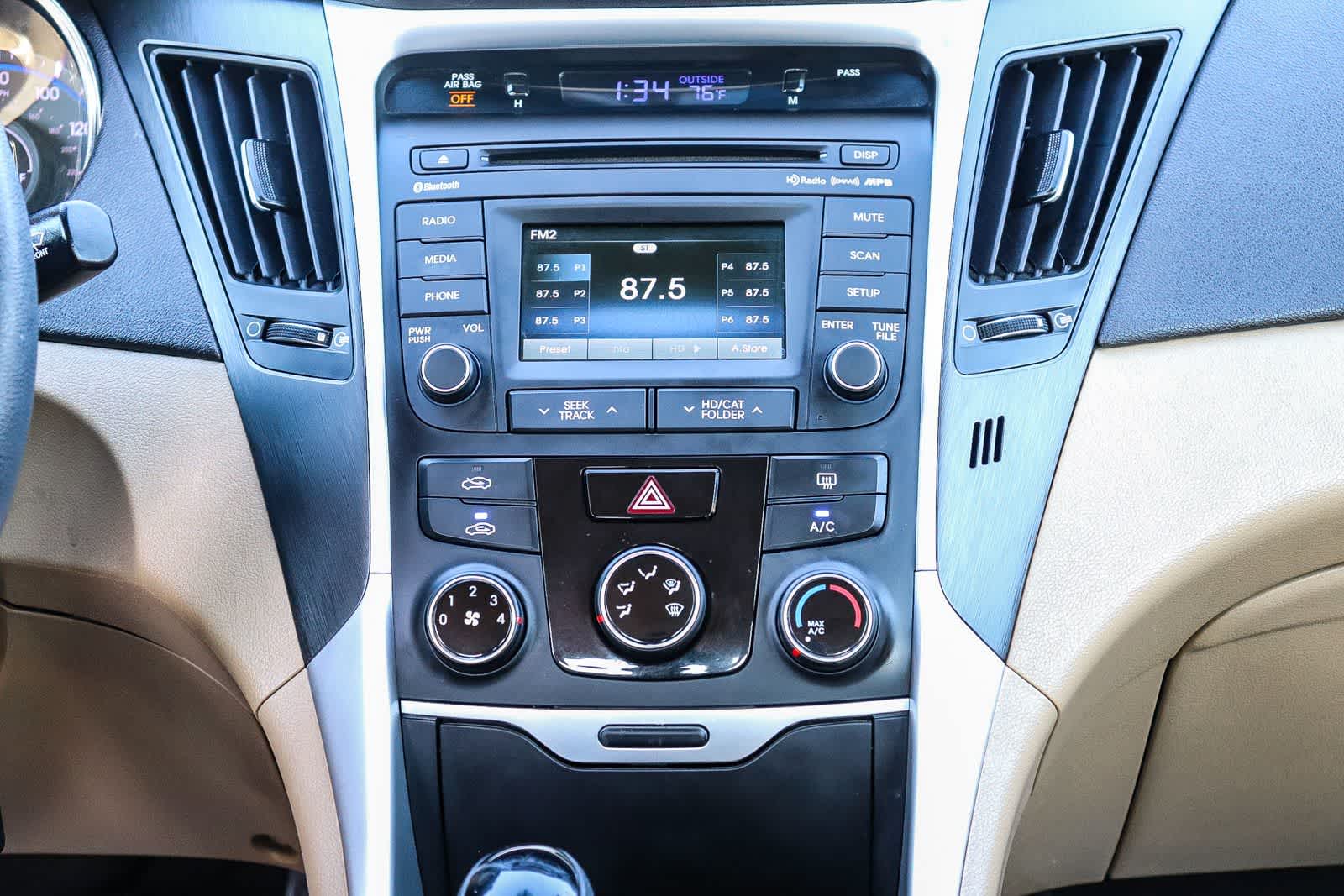 Thumbnail: 2014 Hyundai Sonata - 14