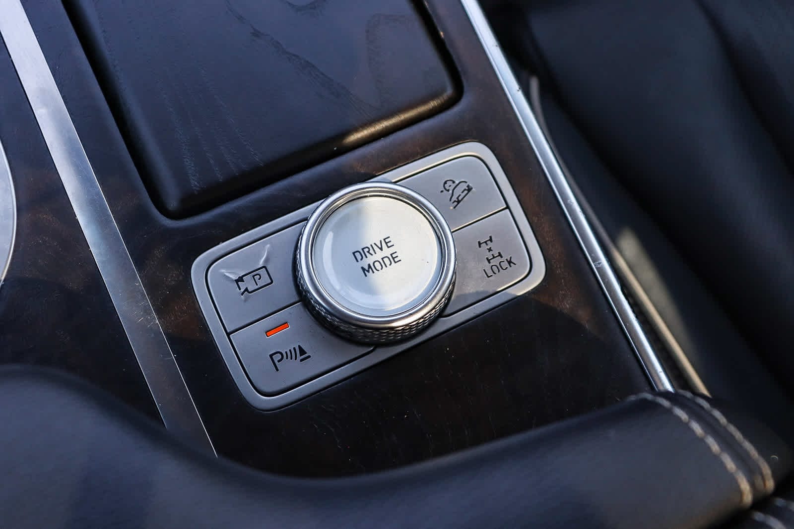 Thumbnail: 2021 Genesis GV80 - 29