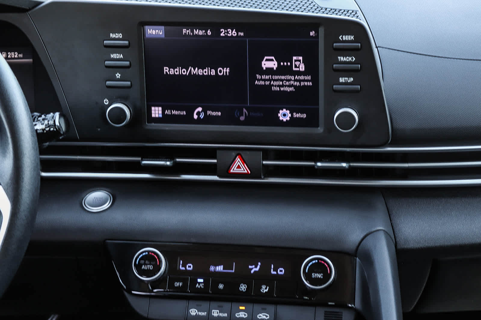 Thumbnail: 2023 Hyundai Elantra - 24