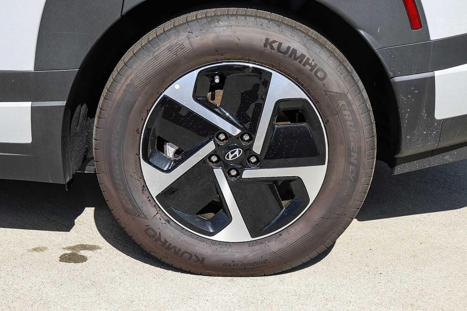 Thumbnail: 2026 Hyundai Ioniq - 11