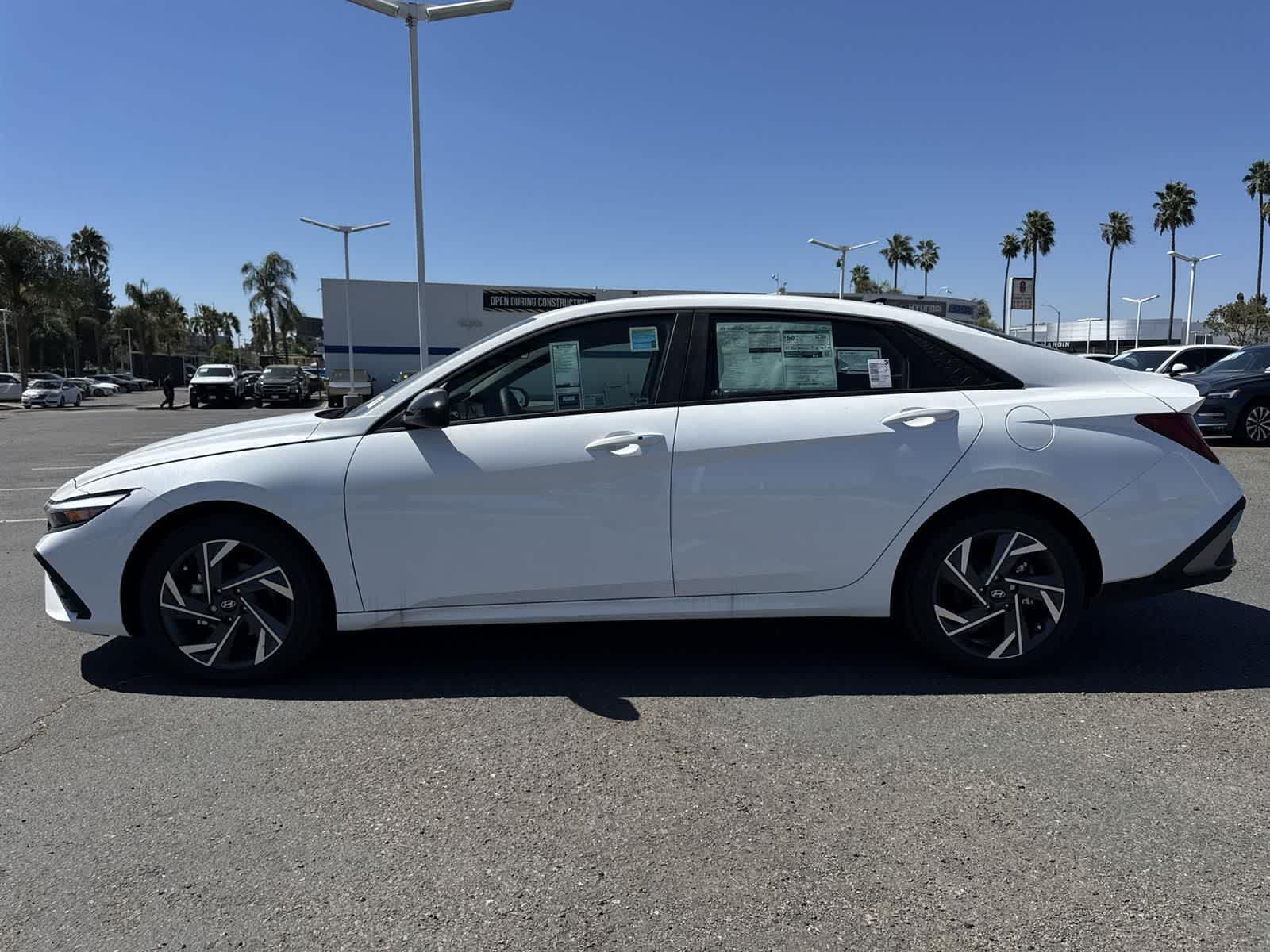 Thumbnail: 2025 Hyundai Elantra - 5