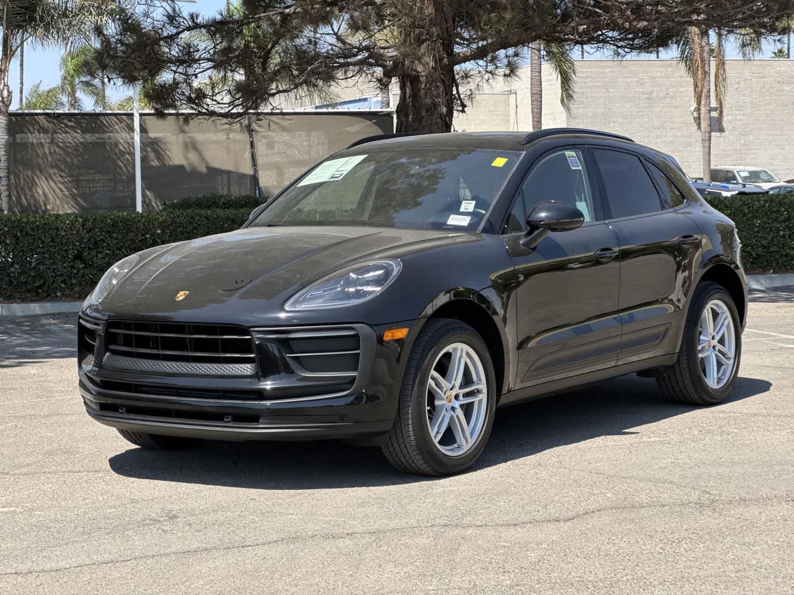 Thumbnail: 2022 Porsche Macan - 6