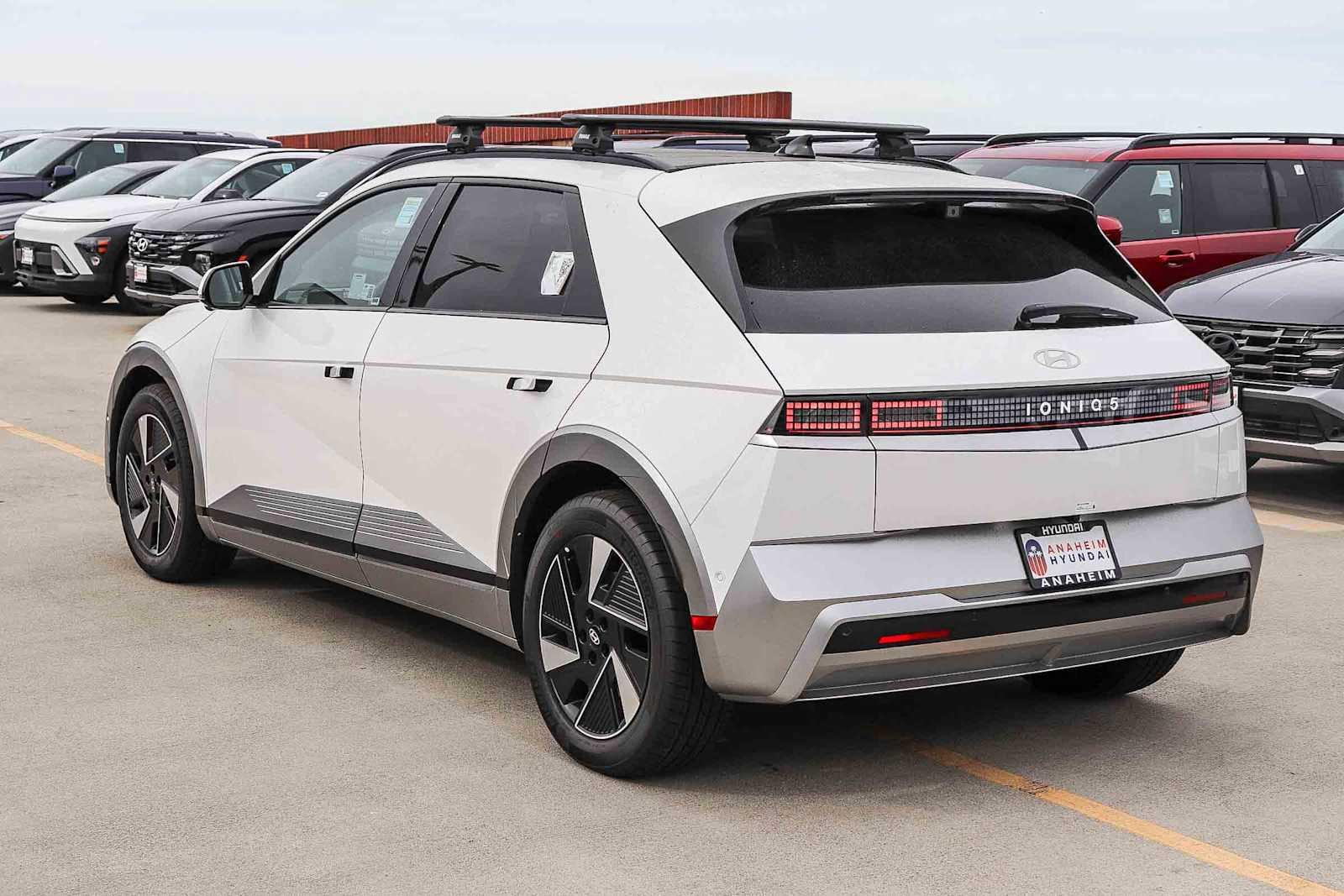 Thumbnail: 2026 Hyundai Ioniq 5 - 8