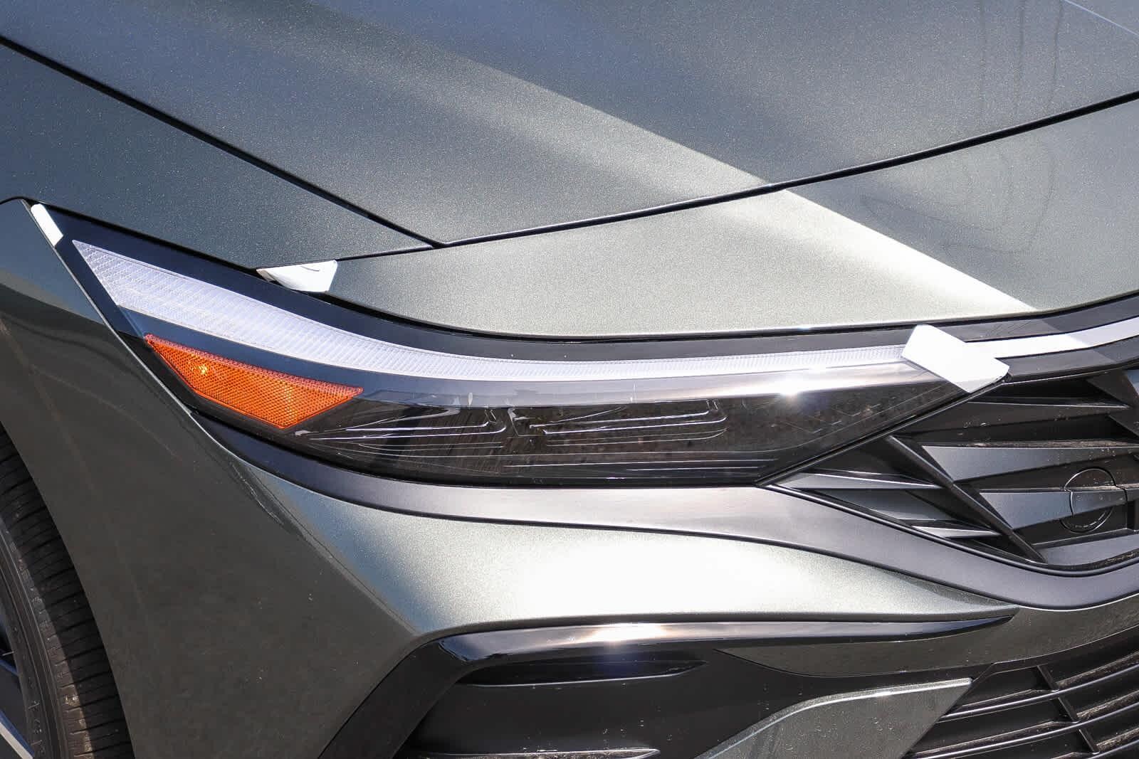 Thumbnail: 2026 Hyundai Elantra - 4