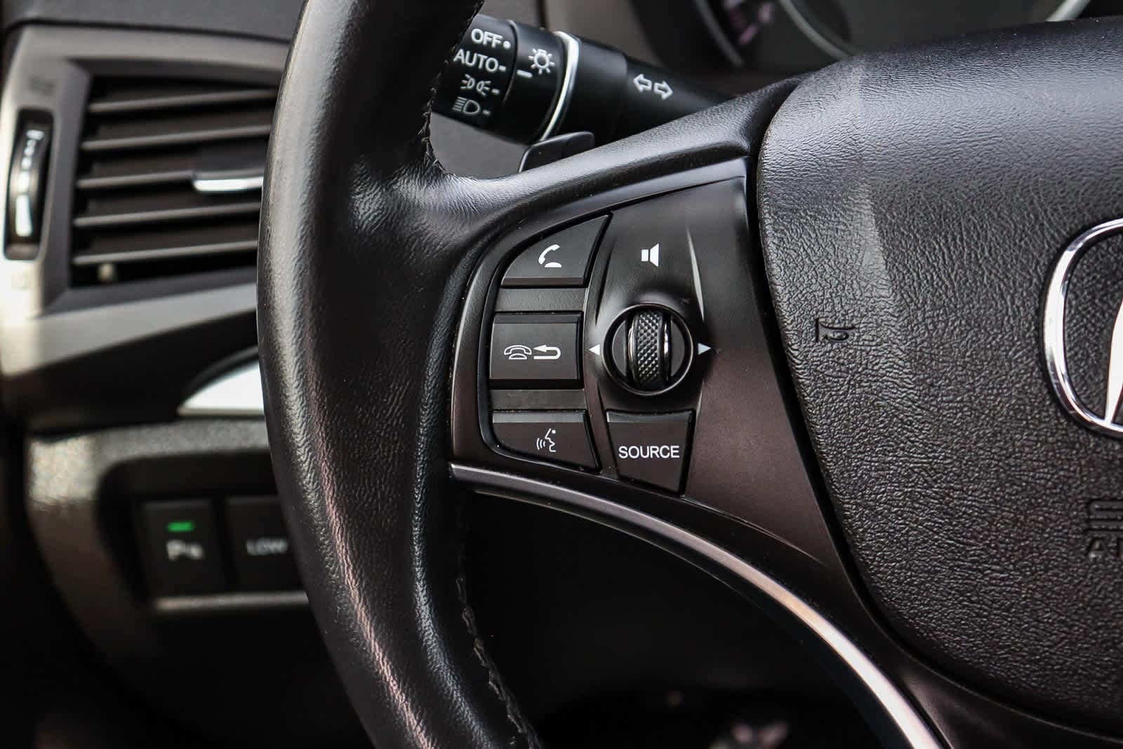 Thumbnail: 2015 Acura MDX - 18