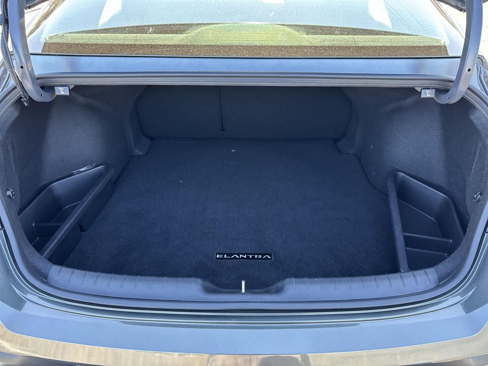 Thumbnail: 2025 Hyundai Elantra - 34