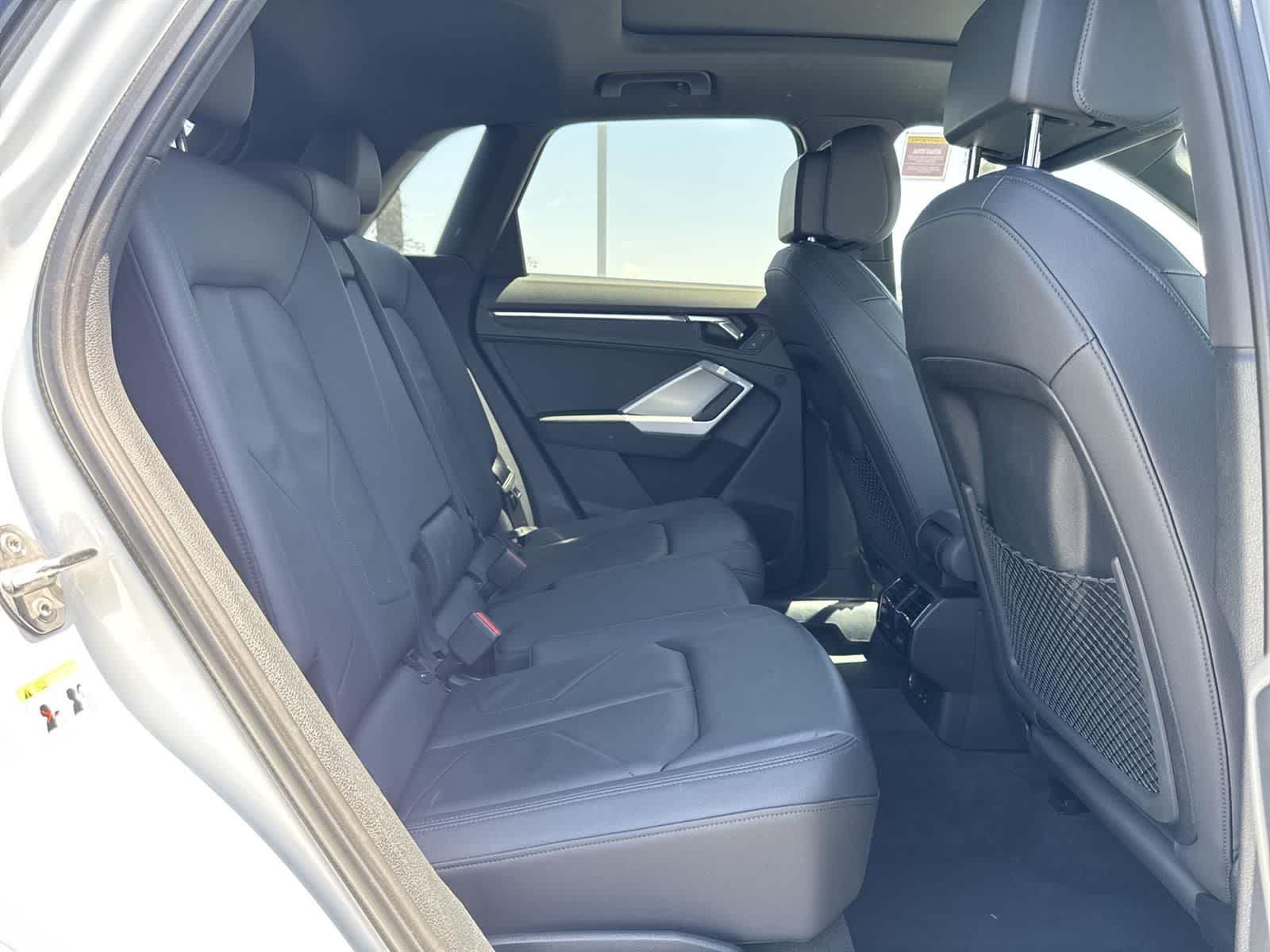 Thumbnail: 2024 Audi Q3 - 36