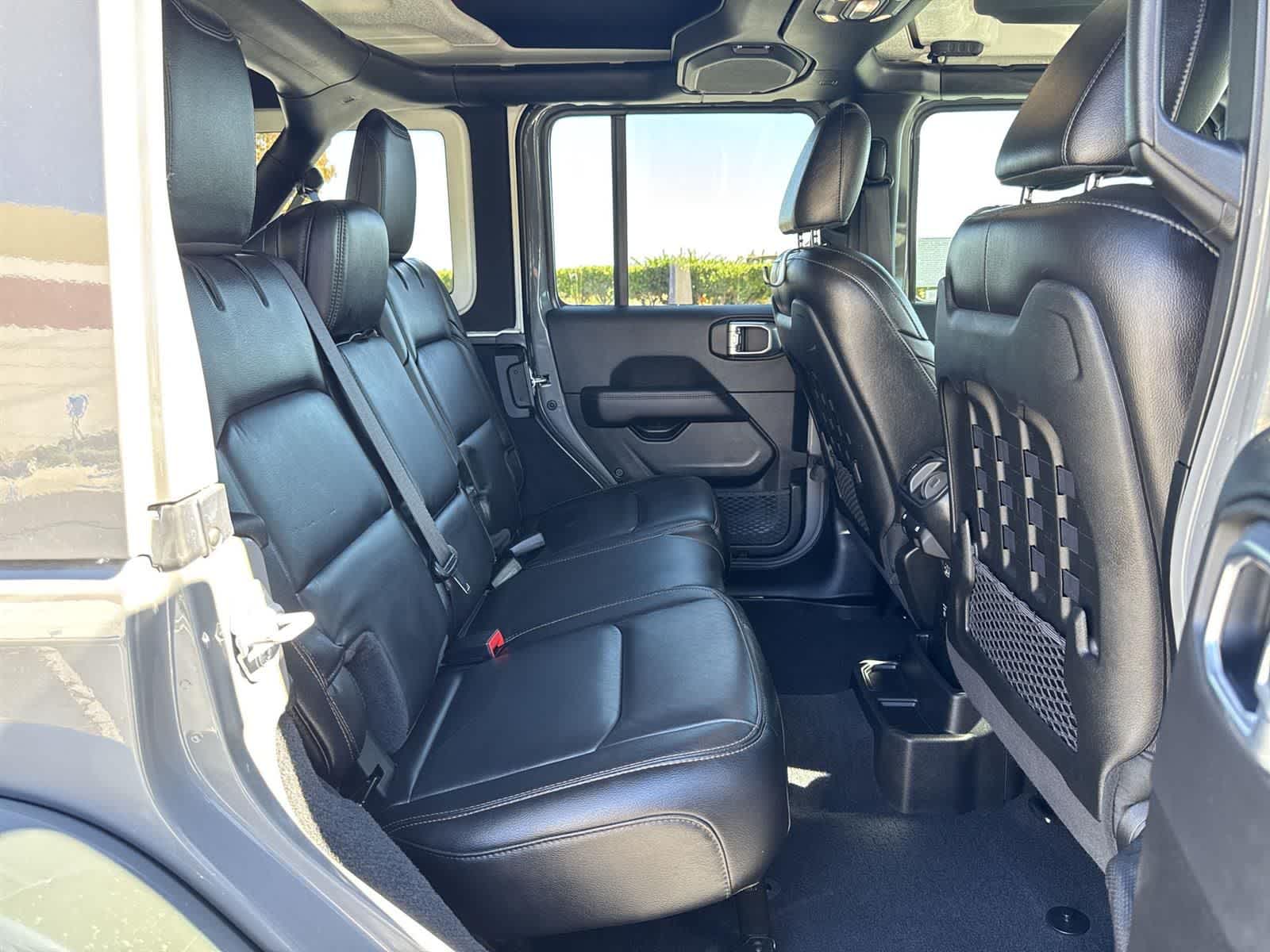 Thumbnail: 2021 Jeep Wrangler - 36