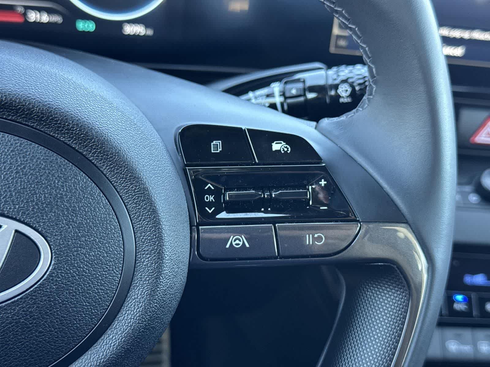 Thumbnail: 2025 Hyundai Elantra - 11