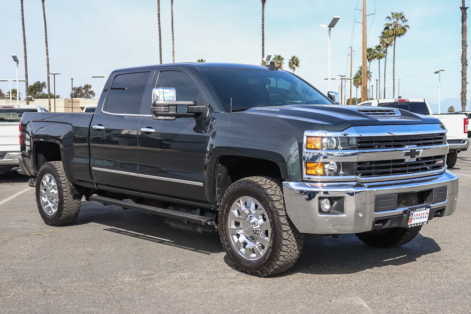 2017 Chevrolet Silverado 2500HD LTZ photo 2