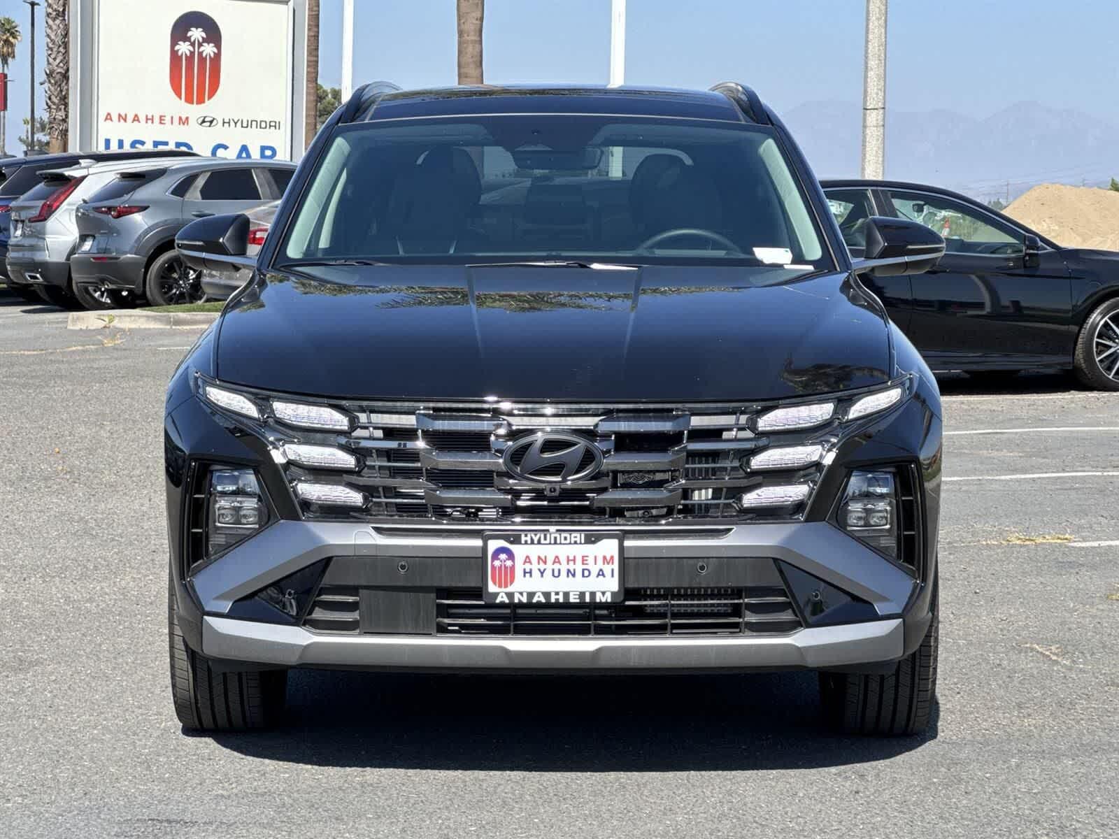 2025 Hyundai Tucson Hybrid Limited photo 2