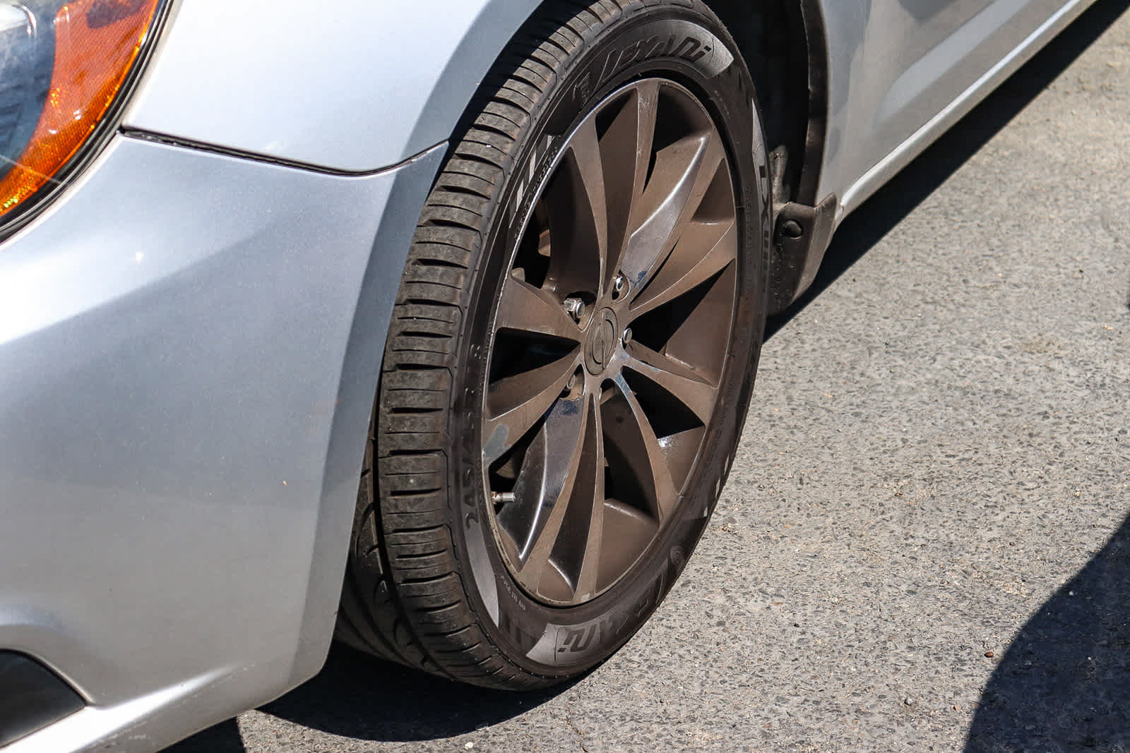 Thumbnail: 2012 Chrysler 200 - 4
