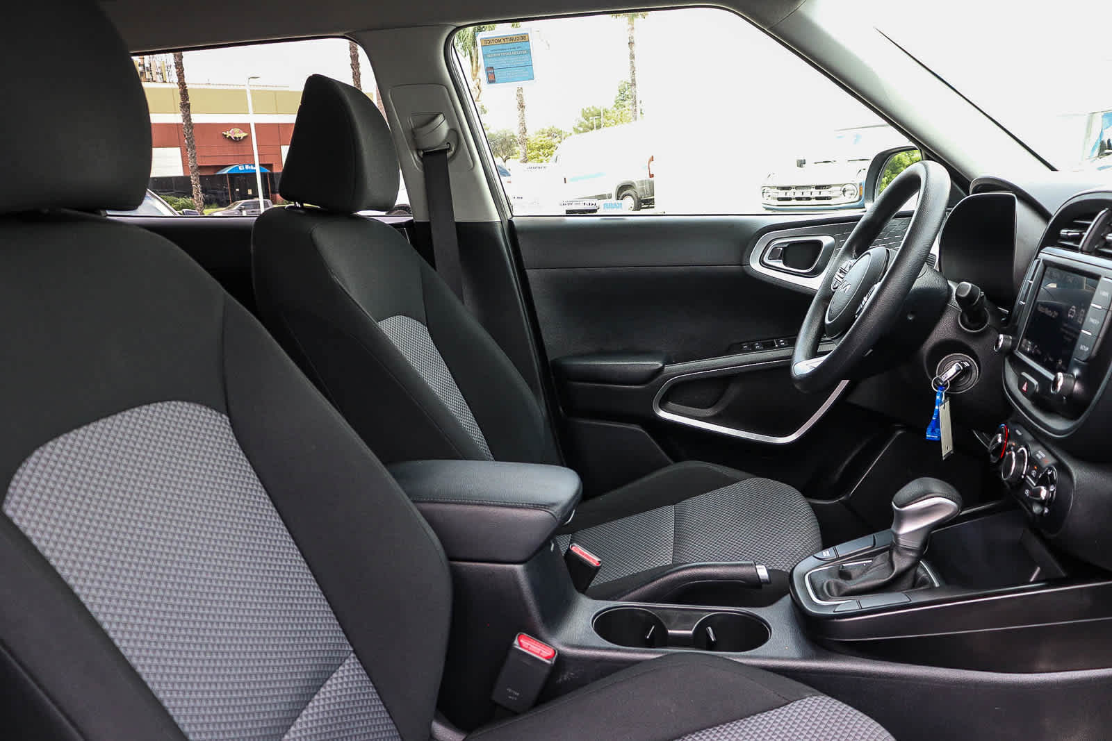 Thumbnail: 2023 Kia Soul - 25