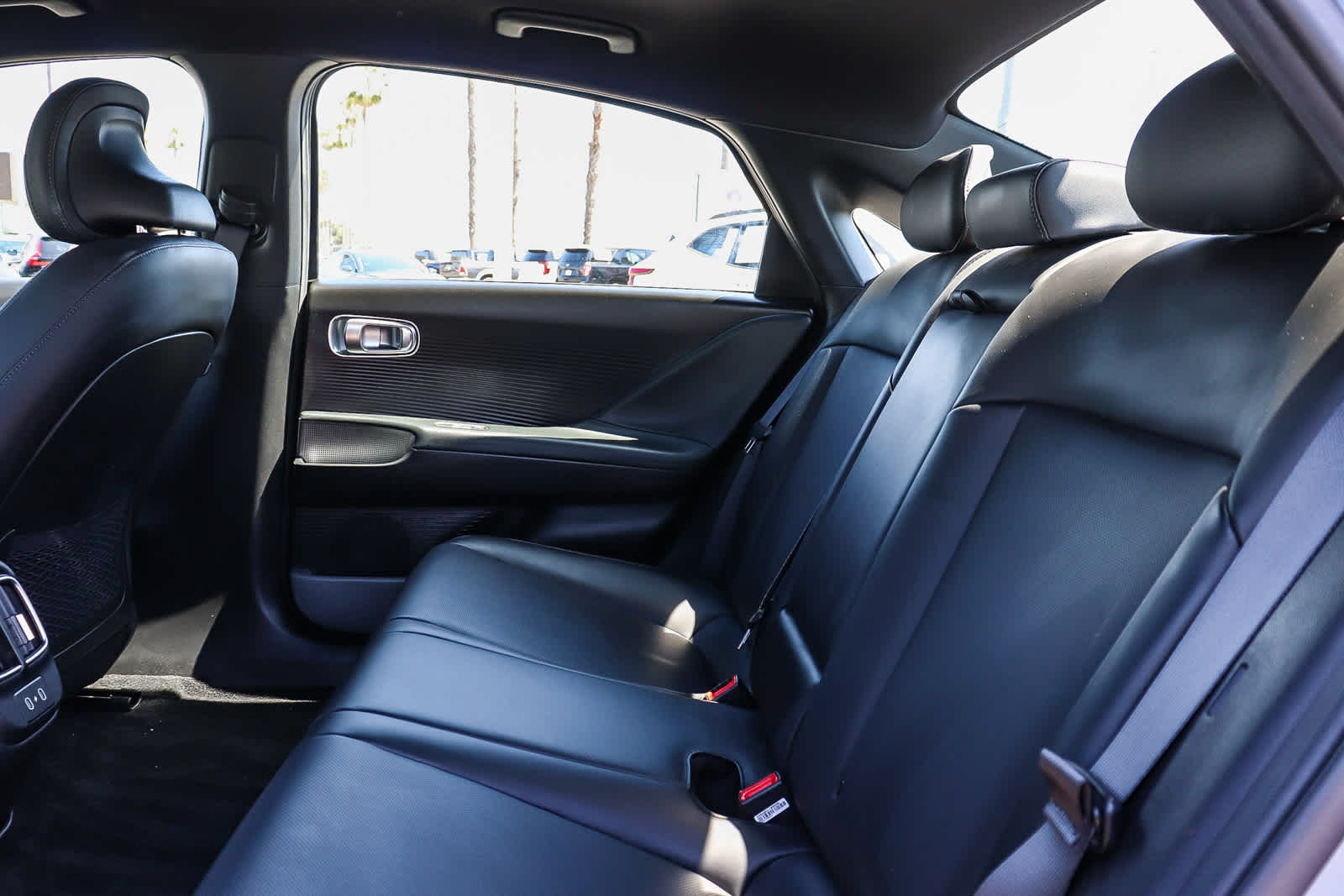 Thumbnail: 2023 Hyundai Ioniq 6 - 22