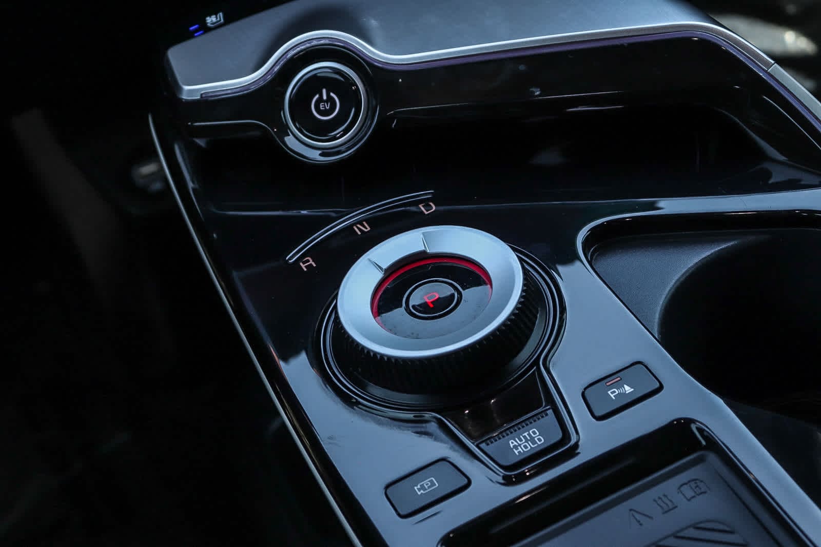 Thumbnail: 2022 Kia EV6 - 20